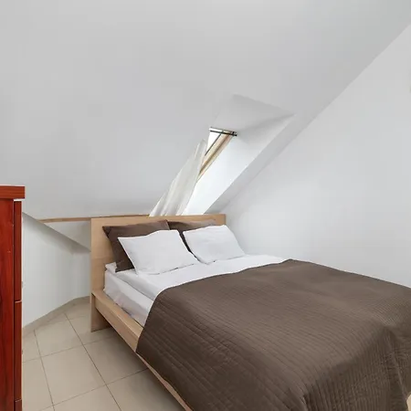 Przestronne W Zakopanem Z Trzema Sypialniami I Parkingiem By Renters Apartment
