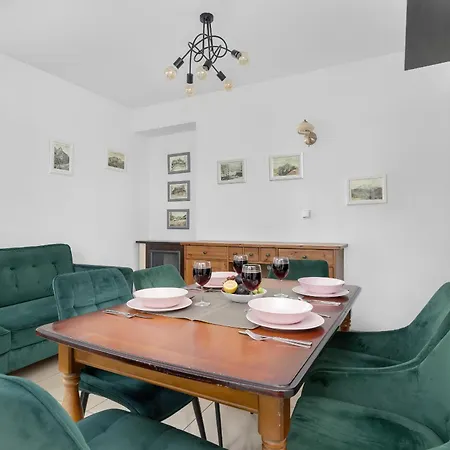 Przestronne W Zakopanem Z Trzema Sypialniami I Parkingiem By Renters Apartment