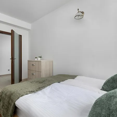 Przestronne W Zakopanem Z Parkingiem By Renters Apartment Zakopane